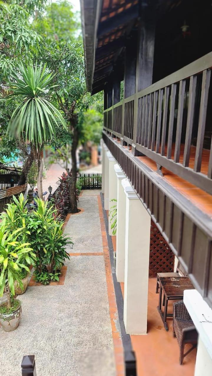 Villa Le Tam Tam Boutique Hotel Луангпхабанг Экстерьер фото